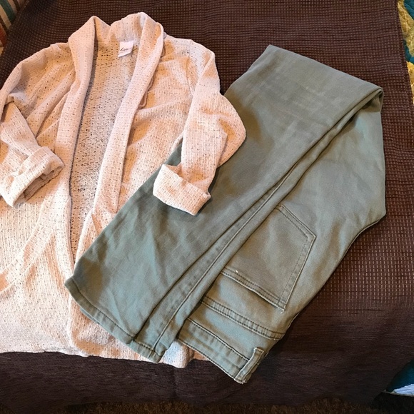 Sweaters - Gifted to an awesome Posher! lsweater lightweight